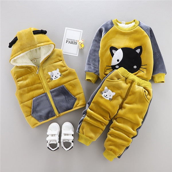 Three Piece Extra Warming Kids Clothing Set 0 - 4 Years Age Range