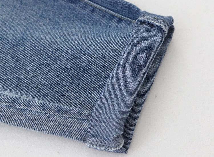 Gorgeous Denim Capri Jeans With Regular Waist