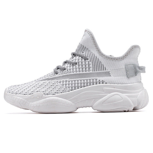 Anti Skid Resistant Highly Comfortable Mens Outdoor Sneaker