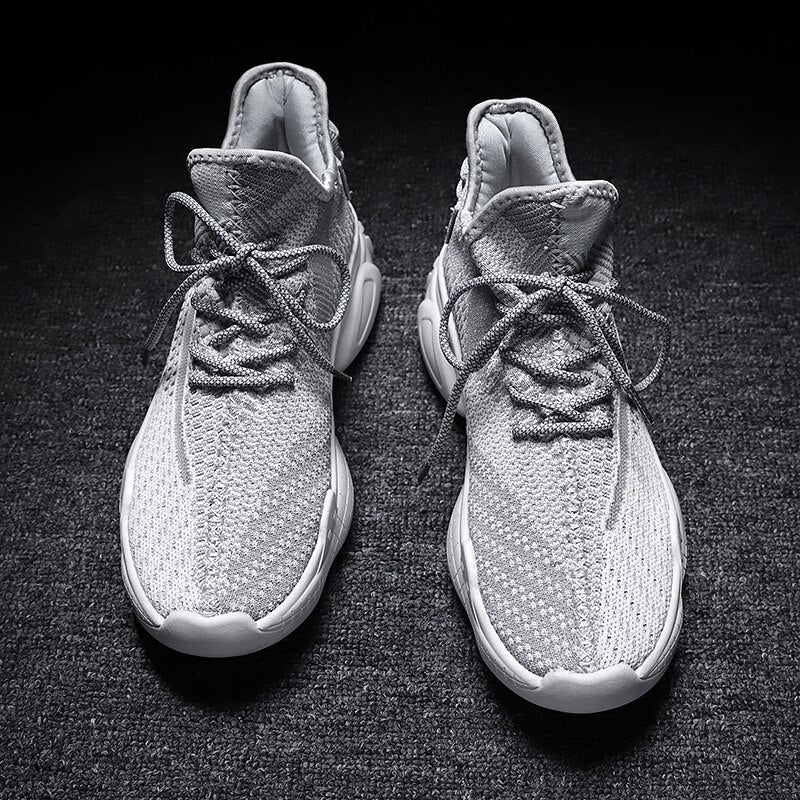 Anti Skid Resistant Highly Comfortable Mens Outdoor Sneaker
