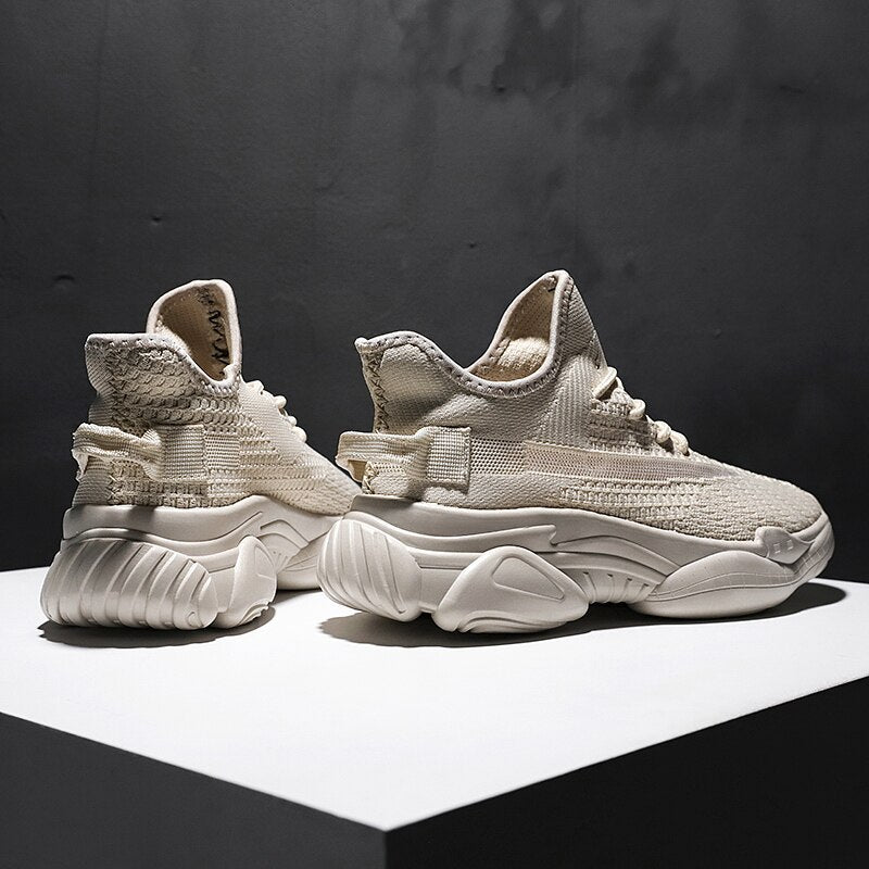 Anti Skid Resistant Highly Comfortable Mens Outdoor Sneaker