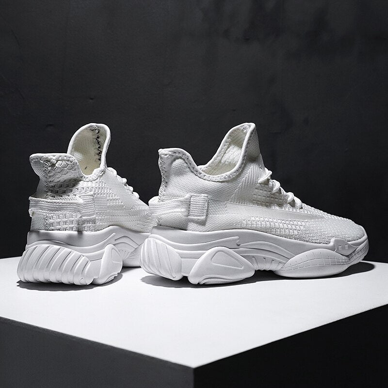Anti Skid Resistant Highly Comfortable Mens Outdoor Sneaker