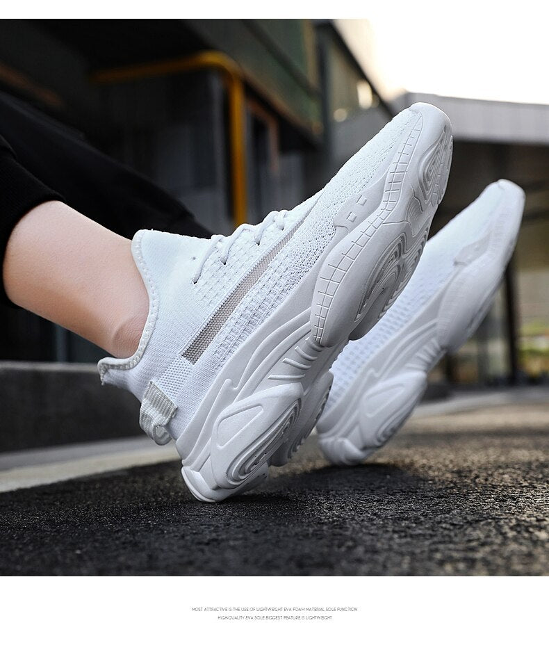 Anti Skid Resistant Highly Comfortable Mens Outdoor Sneaker