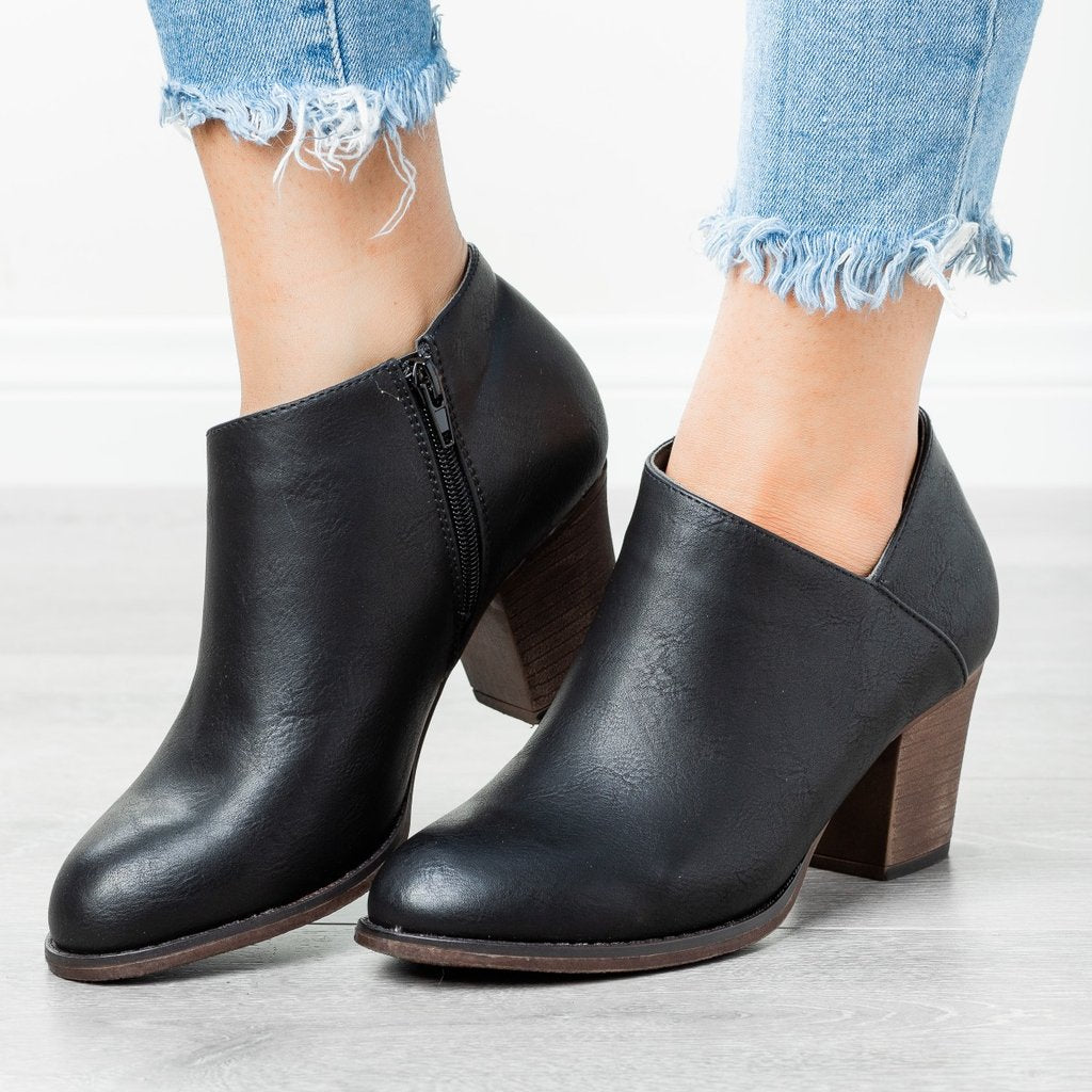 Handmade Pointed Ankle Women Boot Square  Heel Autumn To Winter