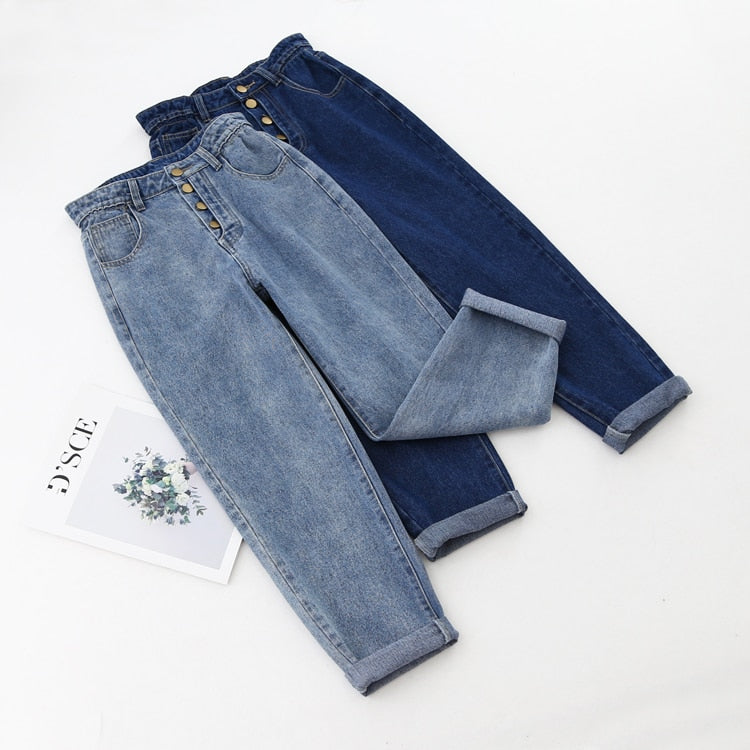 Gorgeous Denim Capri Jeans With Regular Waist