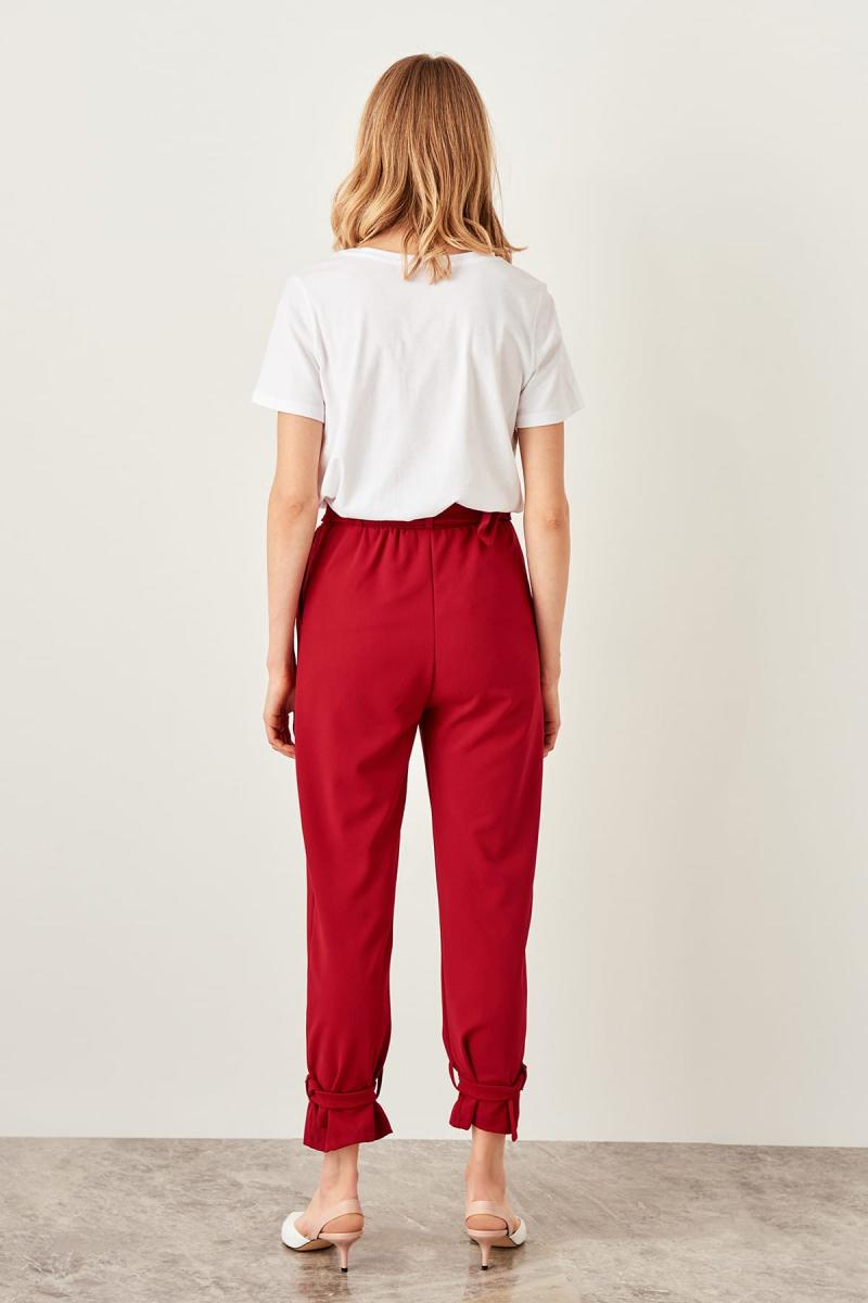 Red Belt Detail Knitted Pants