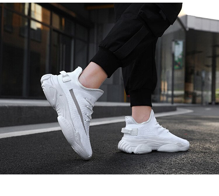 Anti Skid Resistant Highly Comfortable Mens Outdoor Sneaker